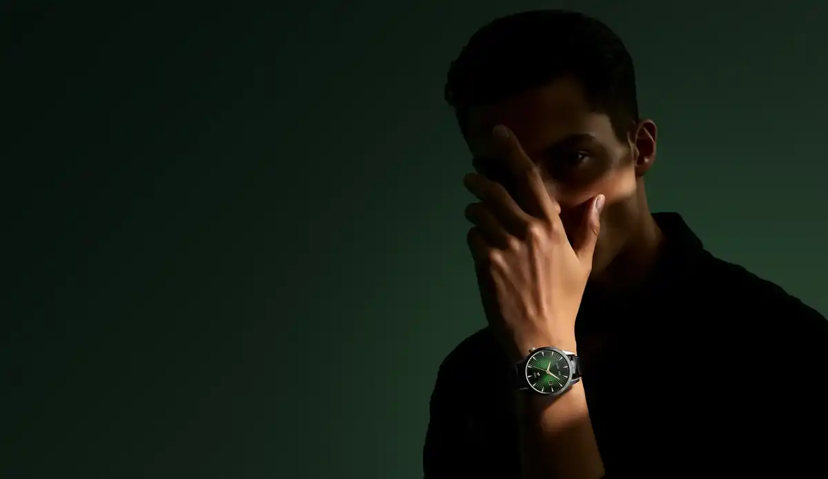 TECNO Watch GT GPS AMOLED AI – Montre Connectée Premium Bluetooth | Livraison Gabon | Kadmarket